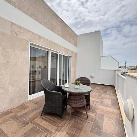 アパート Elegant Penthouse In St Julians Stj28