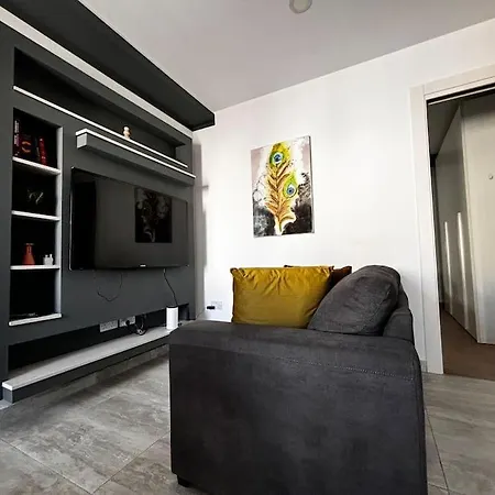 Elegant Penthouse In St Julians Stj28 Апартаменты *