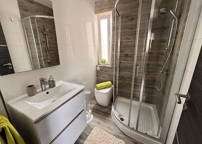 Elegant Penthouse In St Julians Stj28 アパート Saint Julian's