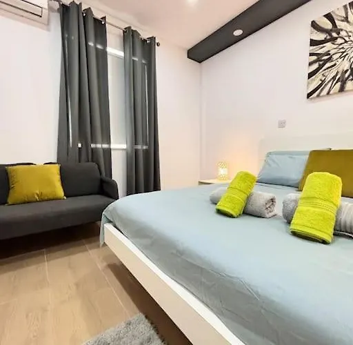 Elegant Penthouse In St Julians Stj28 アパート *