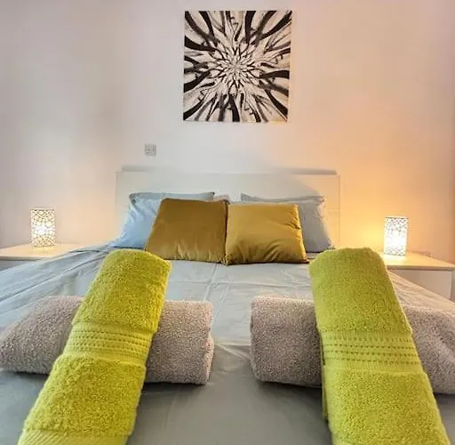 Elegant Penthouse In St Julians Stj28 Saint Julian's