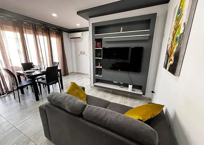 Elegant Penthouse In St Julians Stj28 아파트